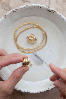 How to Clean Silver and Gold Jewelry at Home