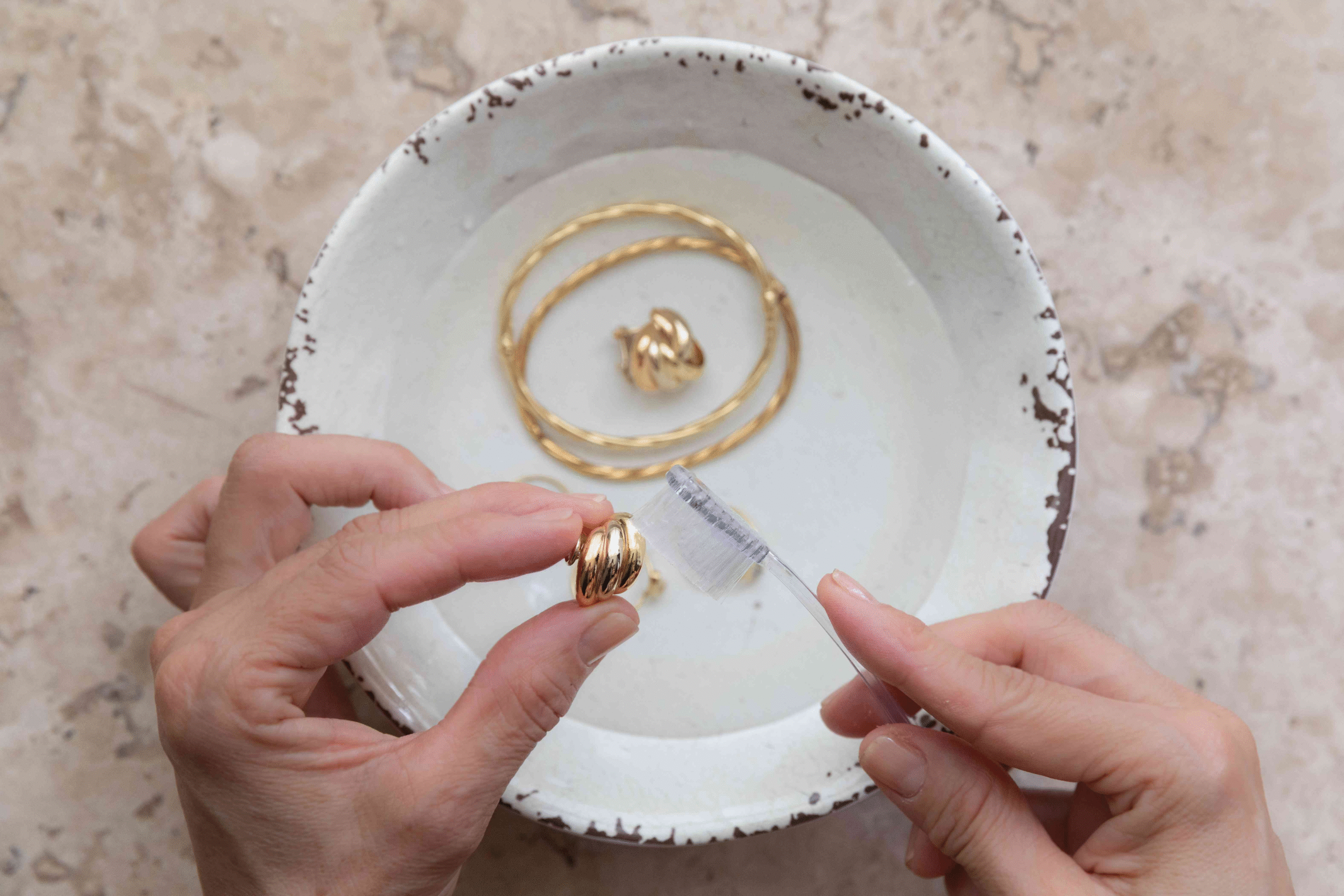 How to Clean Silver and Gold Jewelry at Home