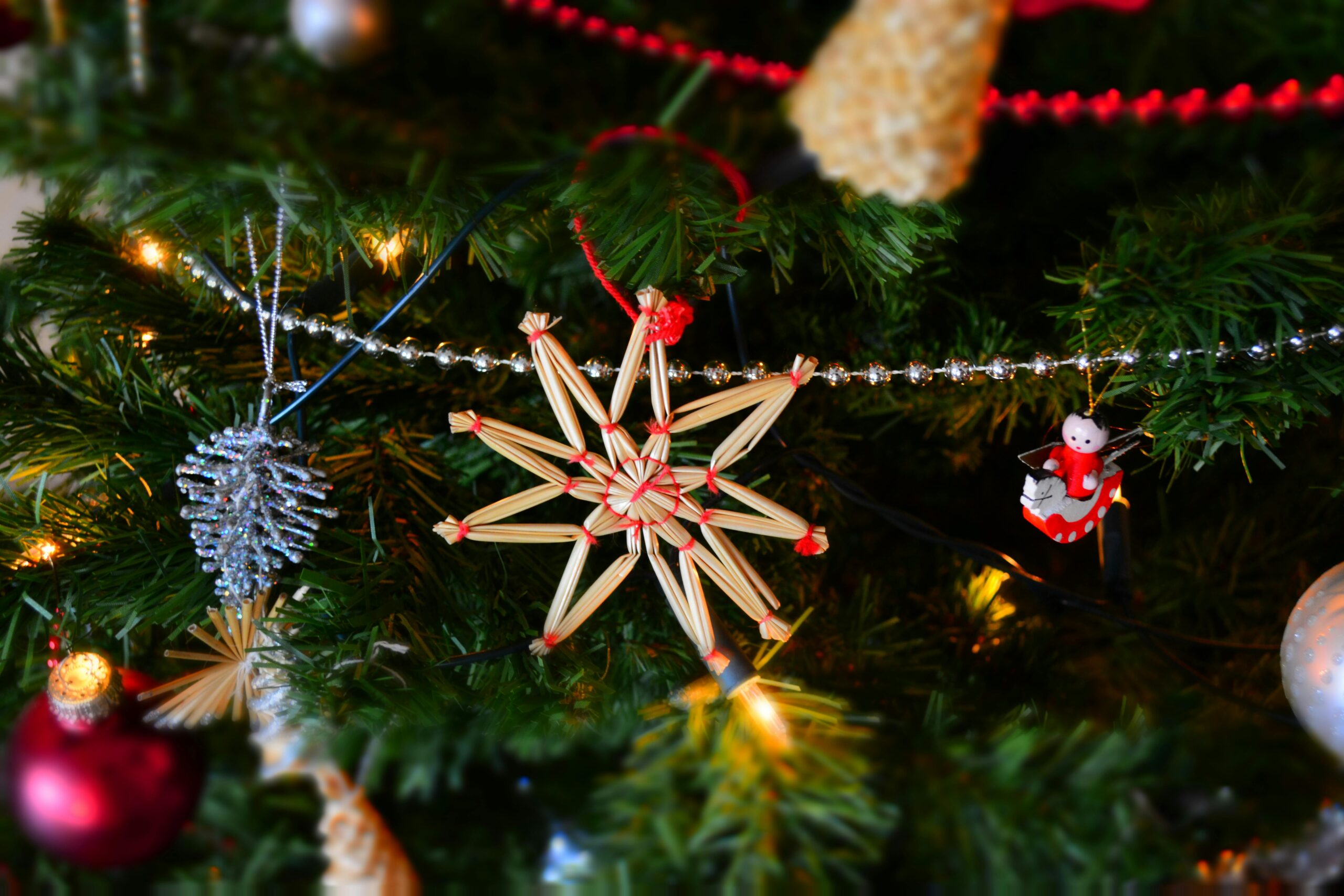 Why Handcrafted Ornaments Elevate Your Christmas Tree Aesthetic