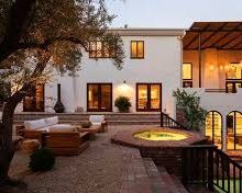 The Unique Character of Santa Fe Homes: Architectural Heritage and Modern Influence